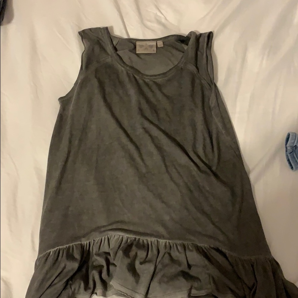 Grey ruffle tank